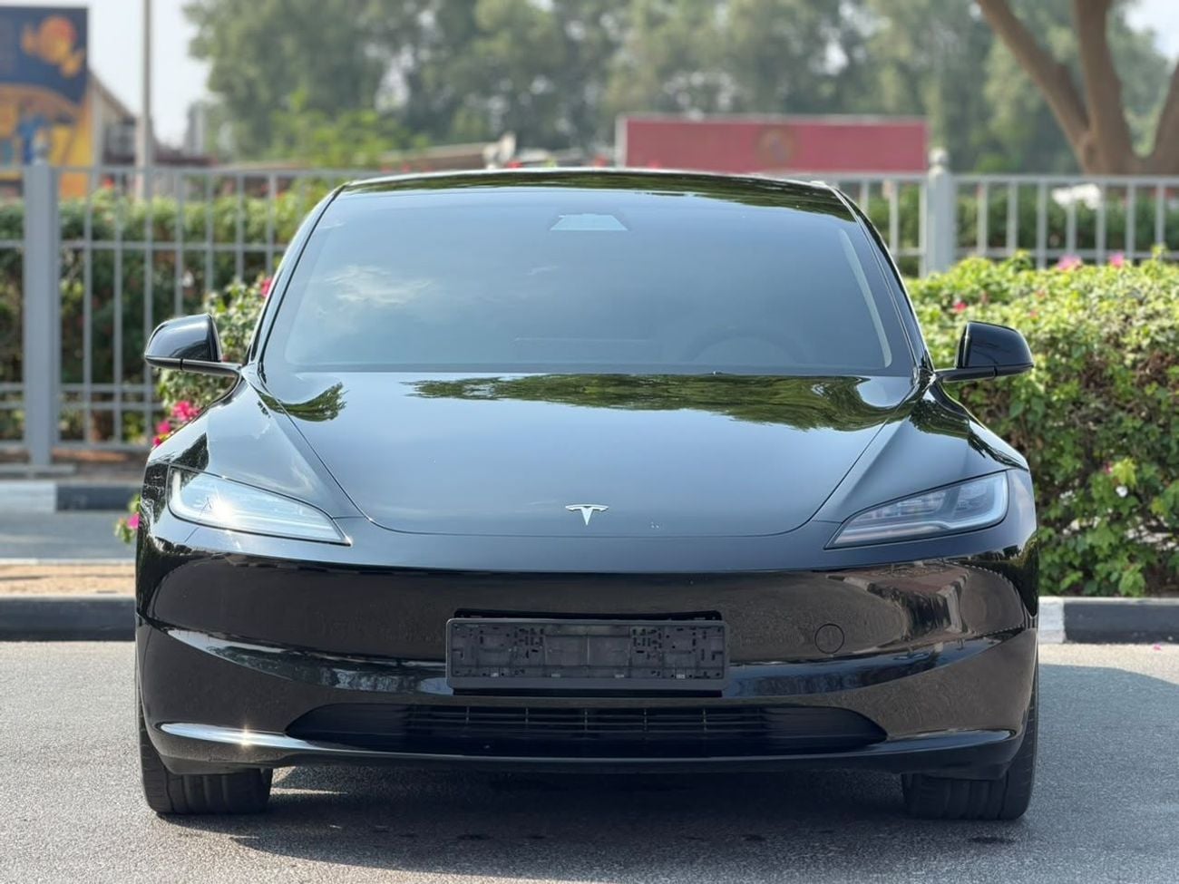 Tesla Model 3 LONG RANGE