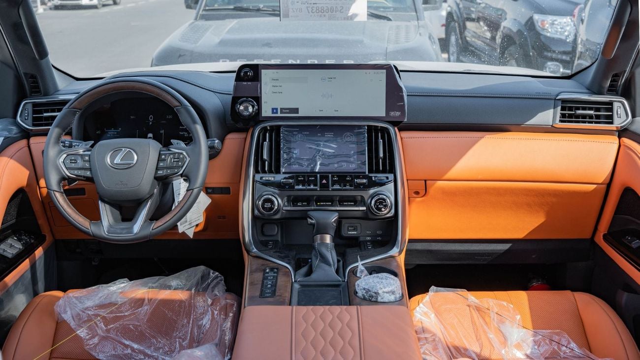 لكزس LX 600 VIP لكزس LX600 KURO موديل 2026، محرك بنزين سعة 3.5 لتر، ناقل حركة أوتوماتيكي (إصدار أسود)