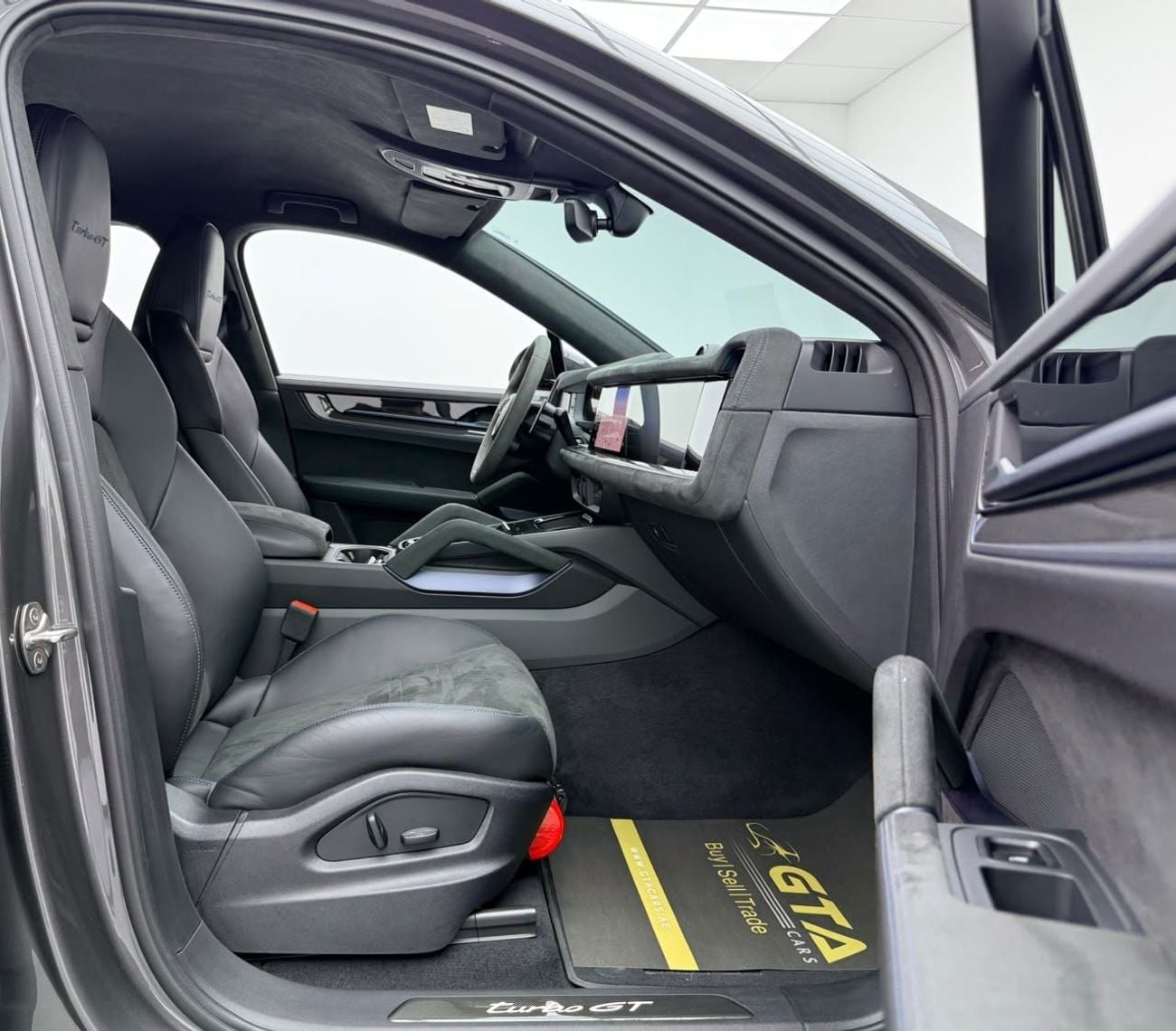 Porsche Cayenne TURBO GT 2024 Porsche Cayenne Turbo GT, Porsche Warranty + Full Porsche Service History, GCC Specs.