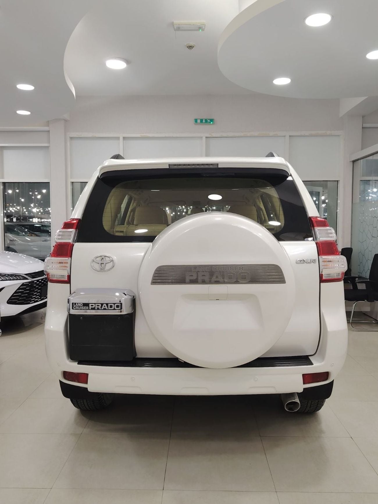 Toyota Prado GXR Toyota prado V6 GXR 2015 GCC