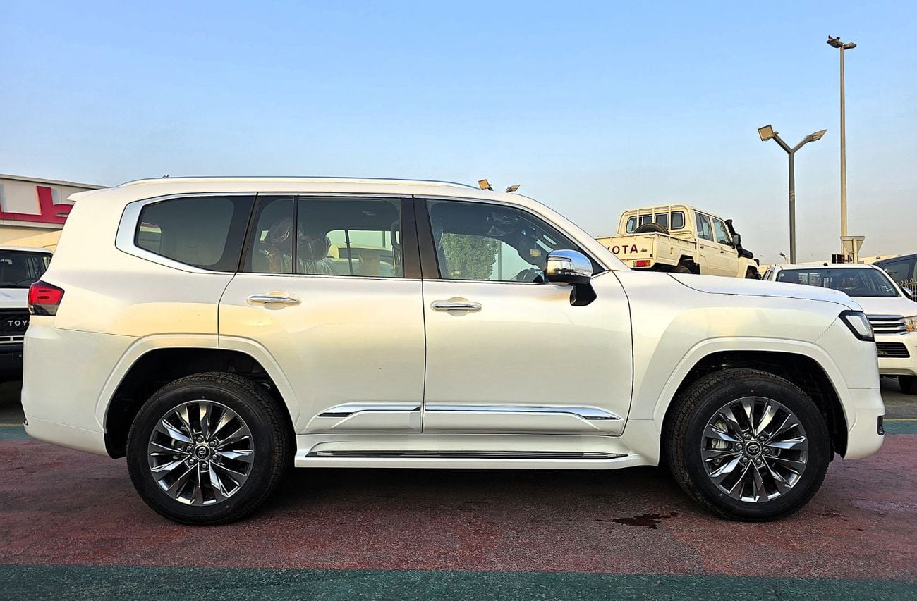 Toyota Land Cruiser VXR Toyota Landcruiser VXR 3.5L A/T T.T AWD with radar and Comprosser GCC White Color 2026 Model