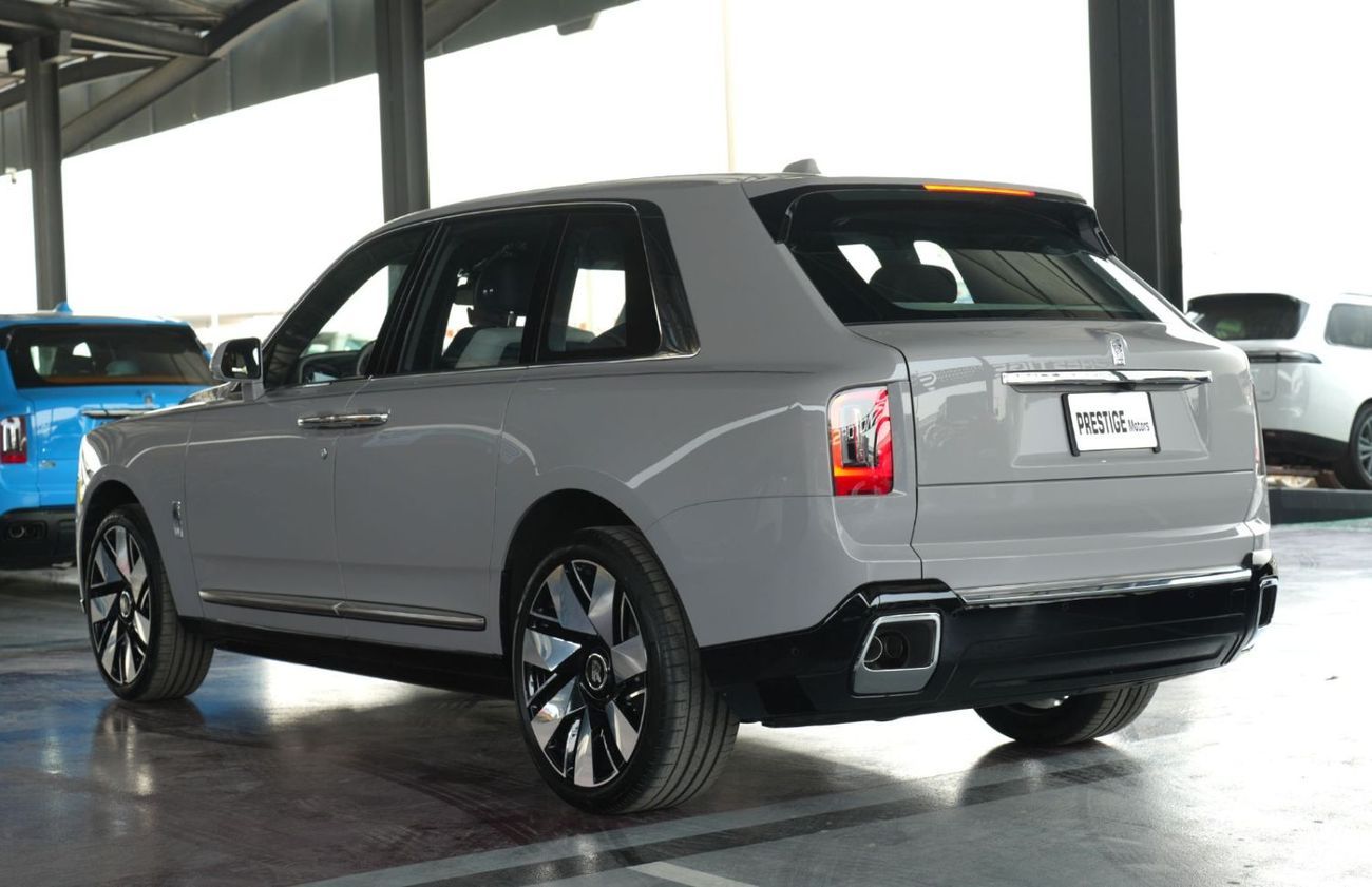 Rolls Royce Cullinan Silver Badge AWD V12