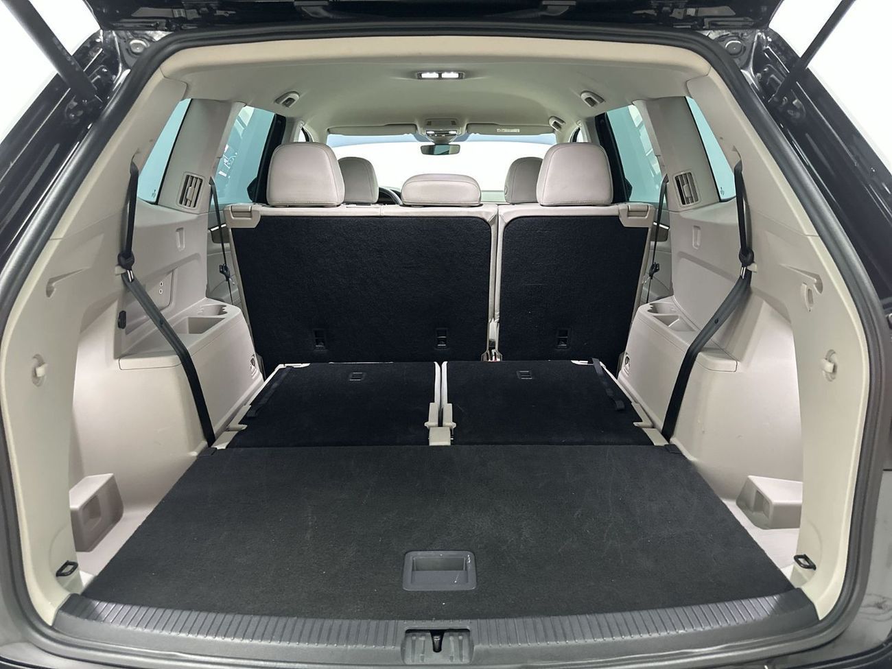 Volkswagen Teramont TRENDLINE Teramont 2L | UPGRADED Leather Seats | Massive Savings | GCC Spec | VW Certified