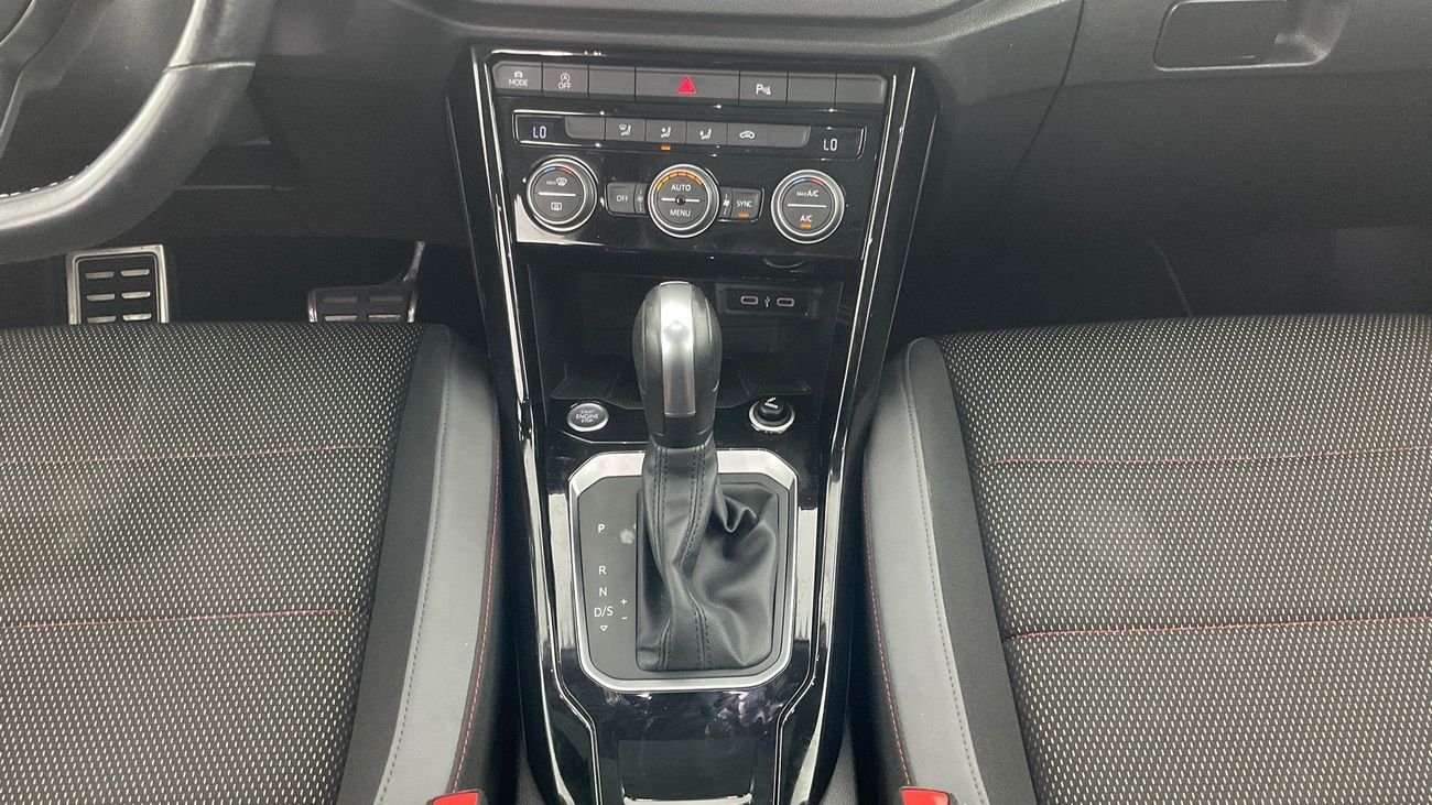 فولكس واجن T ROC SPORT BLACK EDITION | شامل الضمان | 0 ﺪﻔﻋﺓ ﺃﻮﻟﻯ