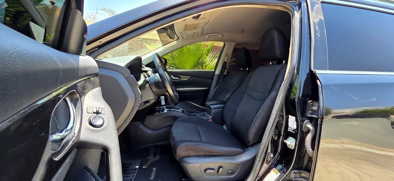 نيسان روج SV-AWD-Excellent Condition
