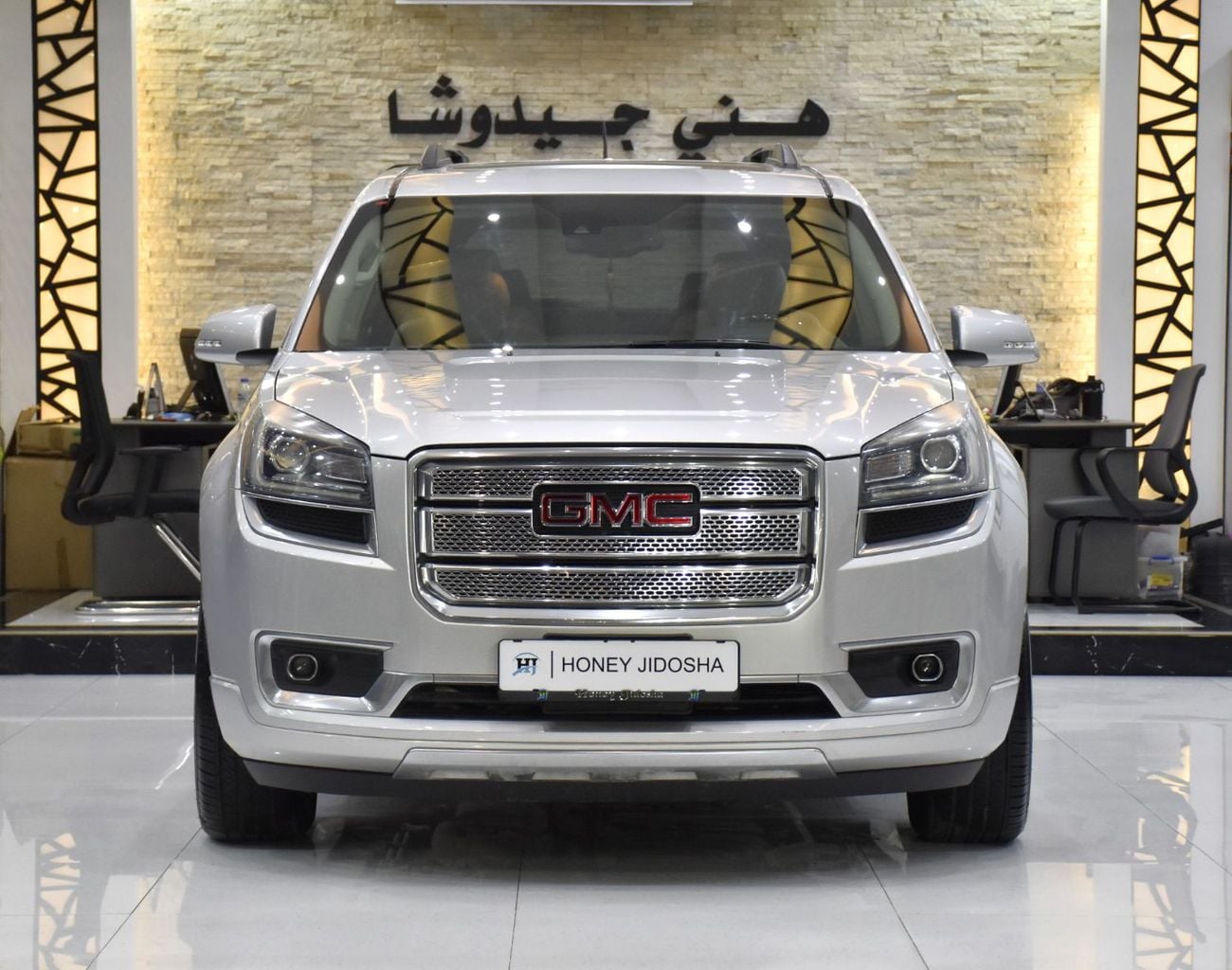 GMC Acadia DENALI EXCELLENT DEAL for our GMC Acadia Denali AWD ( 2014 Model ) in Silver Color GCC Specs