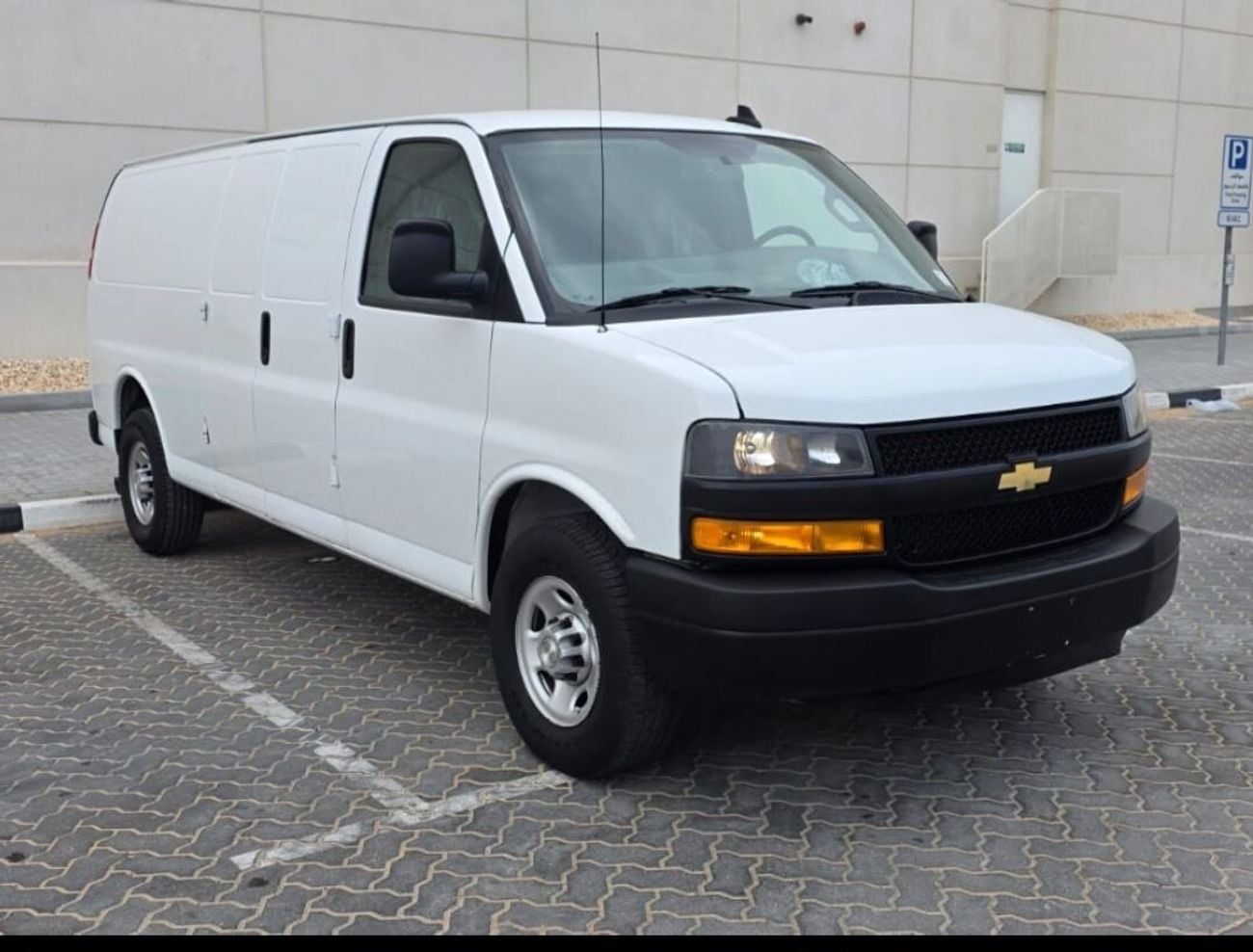 Chevrolet Express DX
