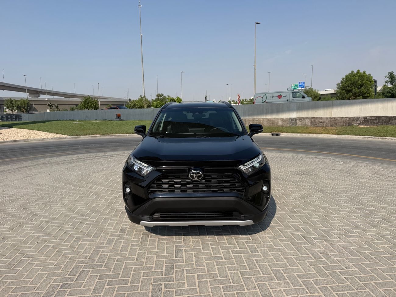 تويوتا راف ٤ XLE