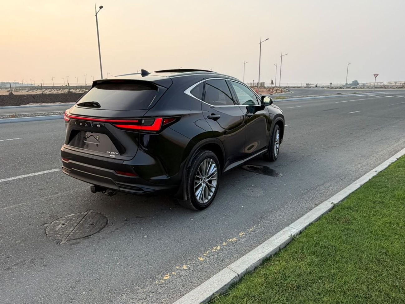 لكزس NX350h بلاتينيوم