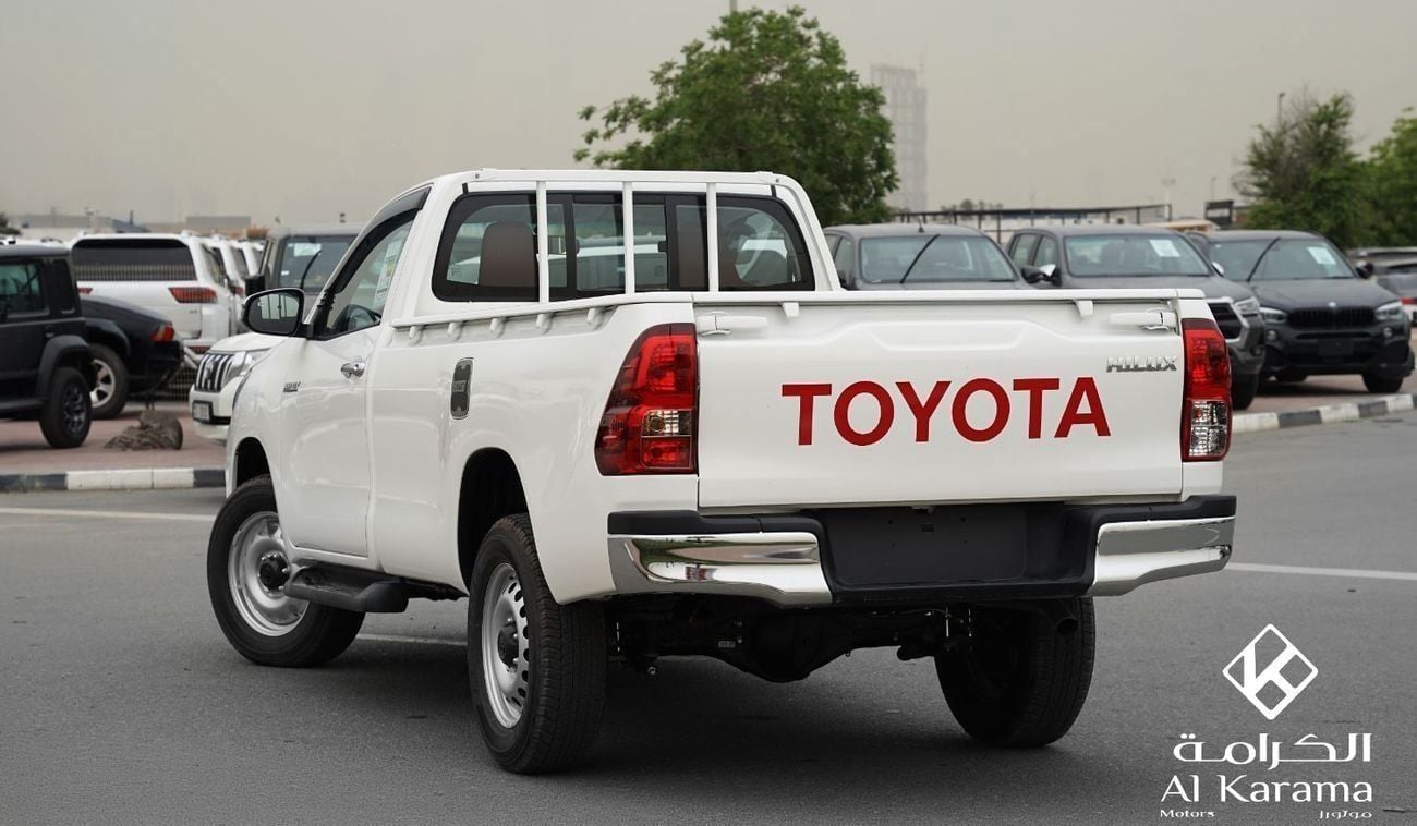 Toyota Hilux DLX 2.4L 4x4 SC I Manual Trans. I GCC I 4 Cylinder