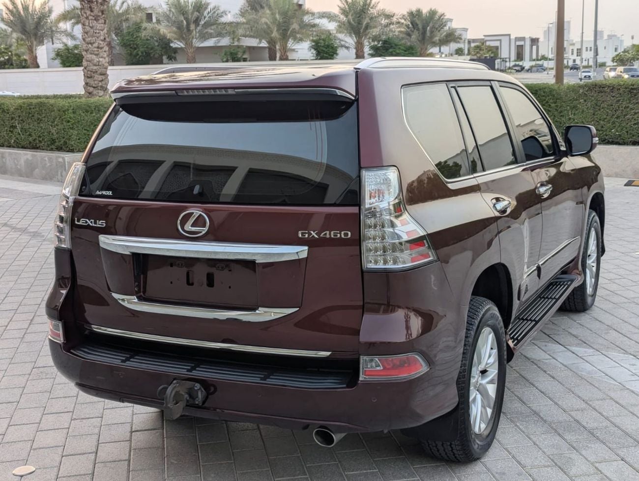 لكزس GX 460 PREMIER مواصفات خليجية، محرك V6، حالة داخلية وخارجية ممتازة