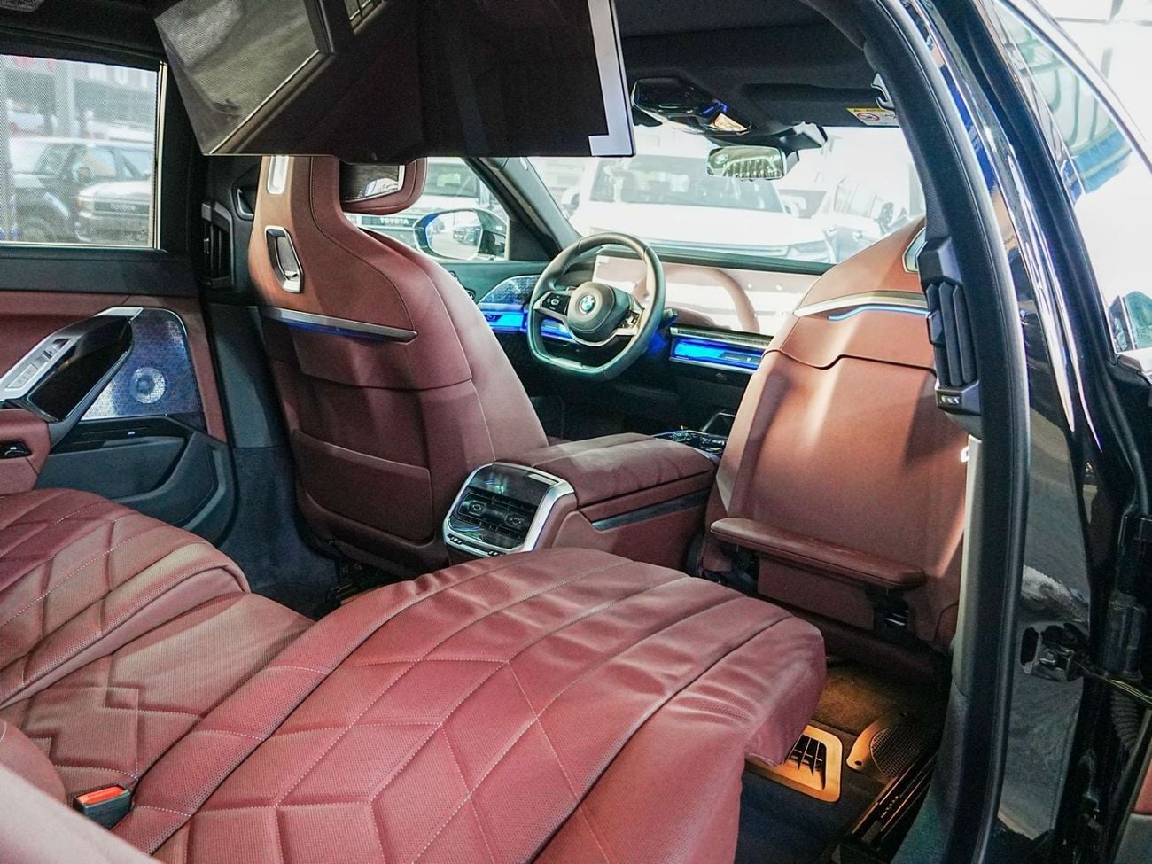 بي أم دبليو 740i ماستركلاس M SPORT PACKAGE