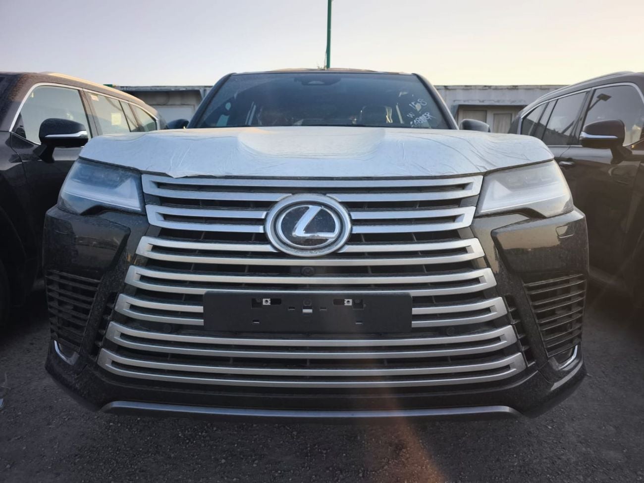 Lexus LX600 SIGNATURE FULL OPTION EUROPE SPECIFICATION(SPECIAL OFFER)