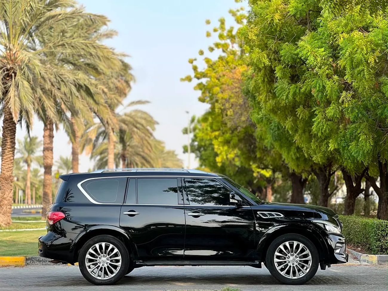 إنفينيتي QX80 Standard | GCC Specs | Well Maintained