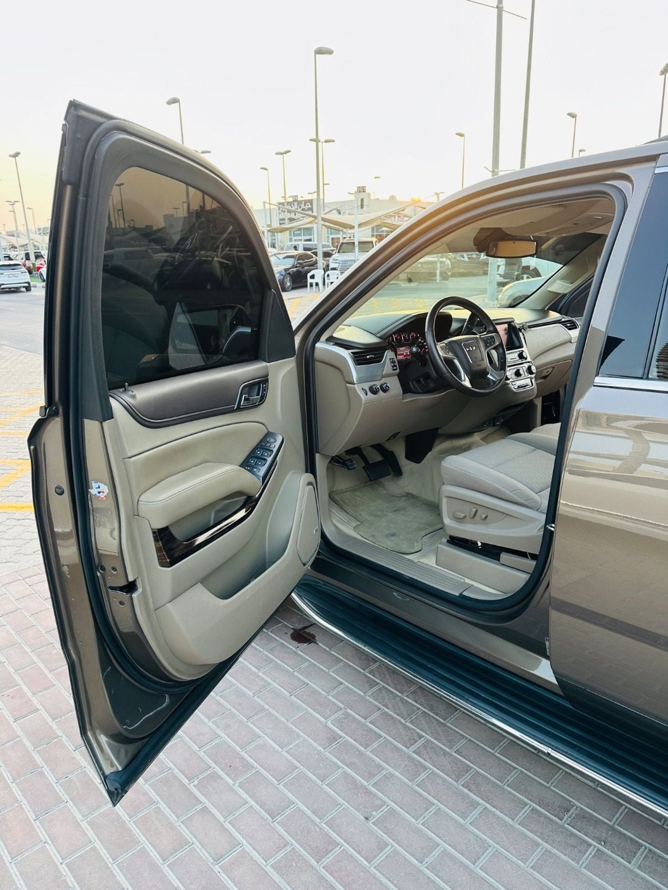 GMC Yukon DENALI