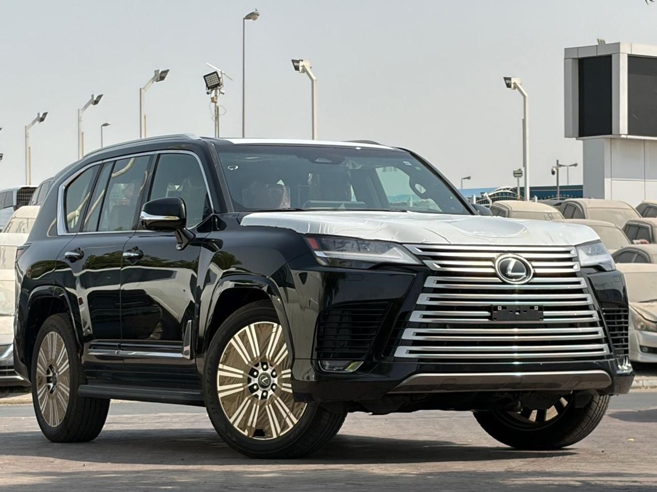 لكزس LX 600 SIGNATURE | 3.5L V6 PETROL| RADAR | HEADS UP DISPALY |360* CAMERA | COOL BOX | MY 2026