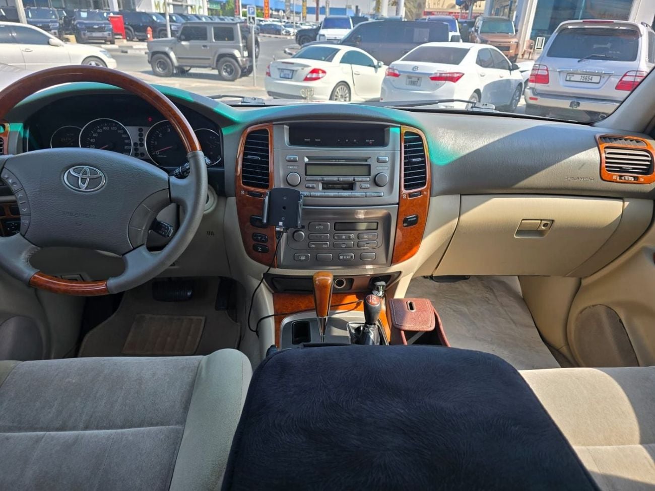 تويوتا لاند كروزر VXR TOP LTH محرك V8