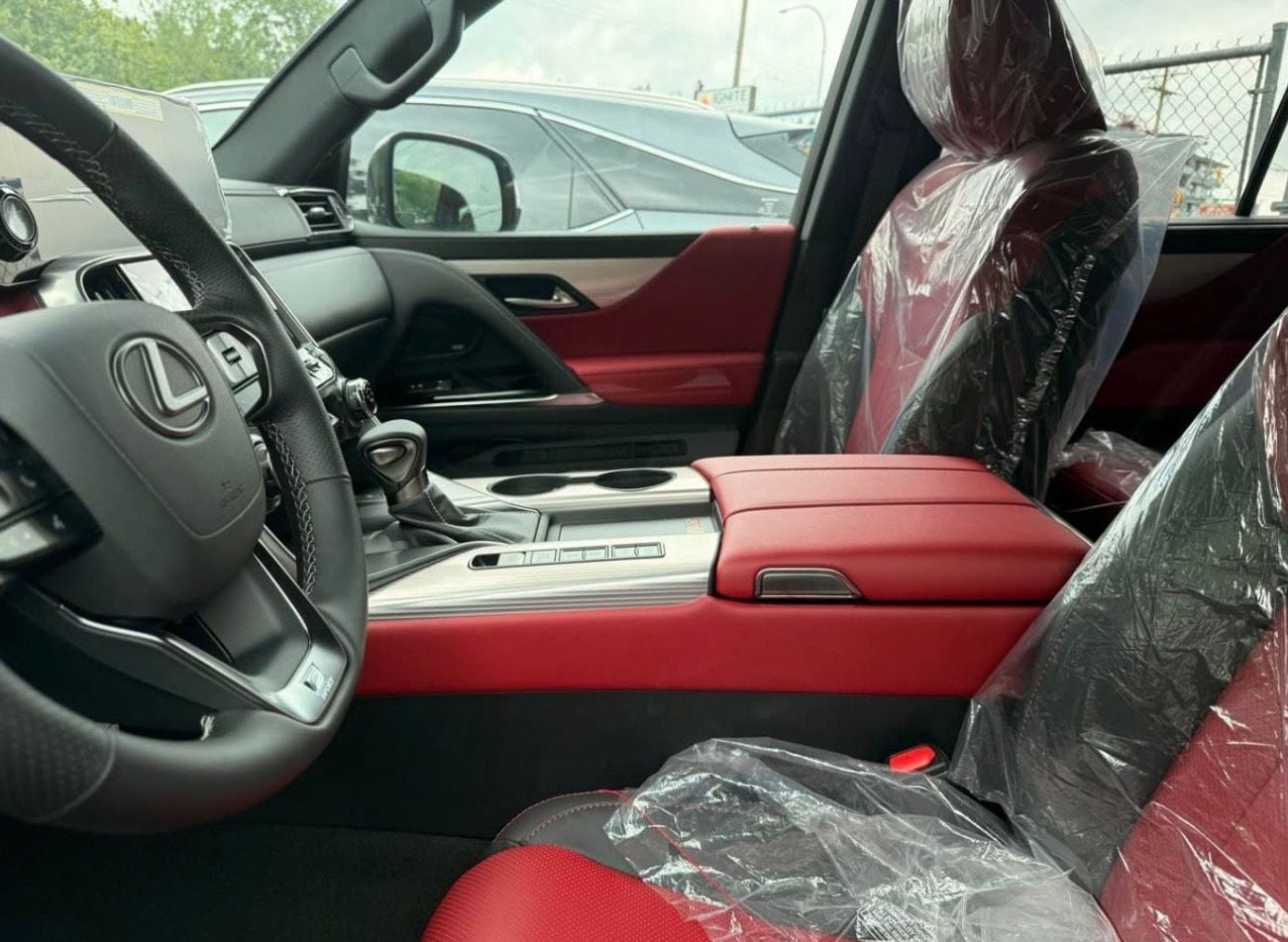 لكزس LX 600 F SPORT
