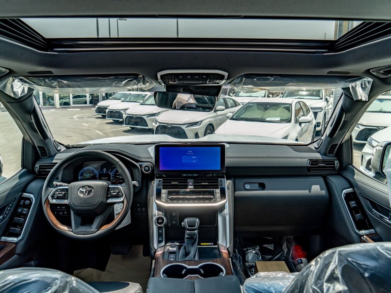 Toyota Land Cruiser VX 4.0 | Exclusive | 2026