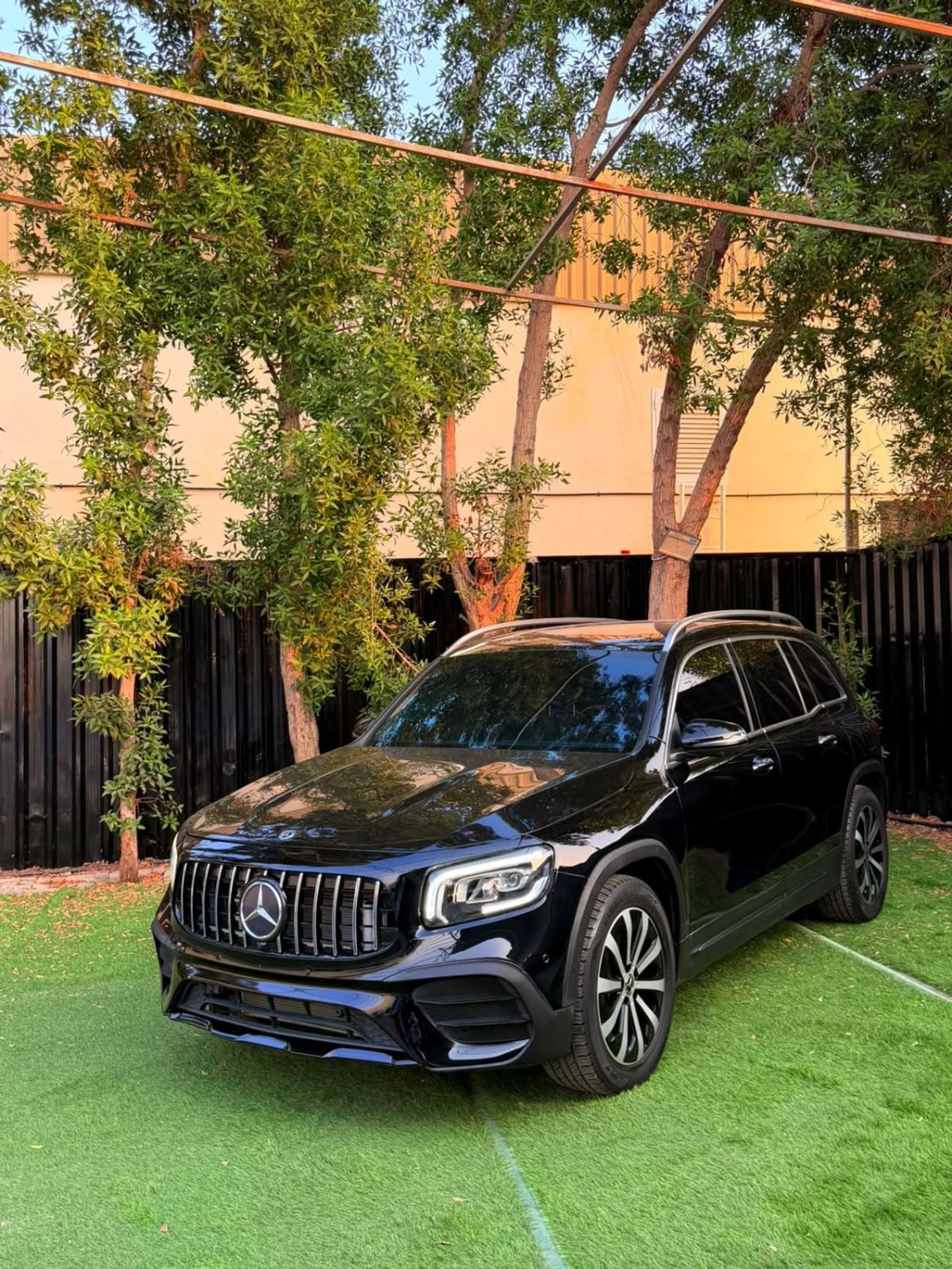 Mercedes Benz GLB250 4MATIC