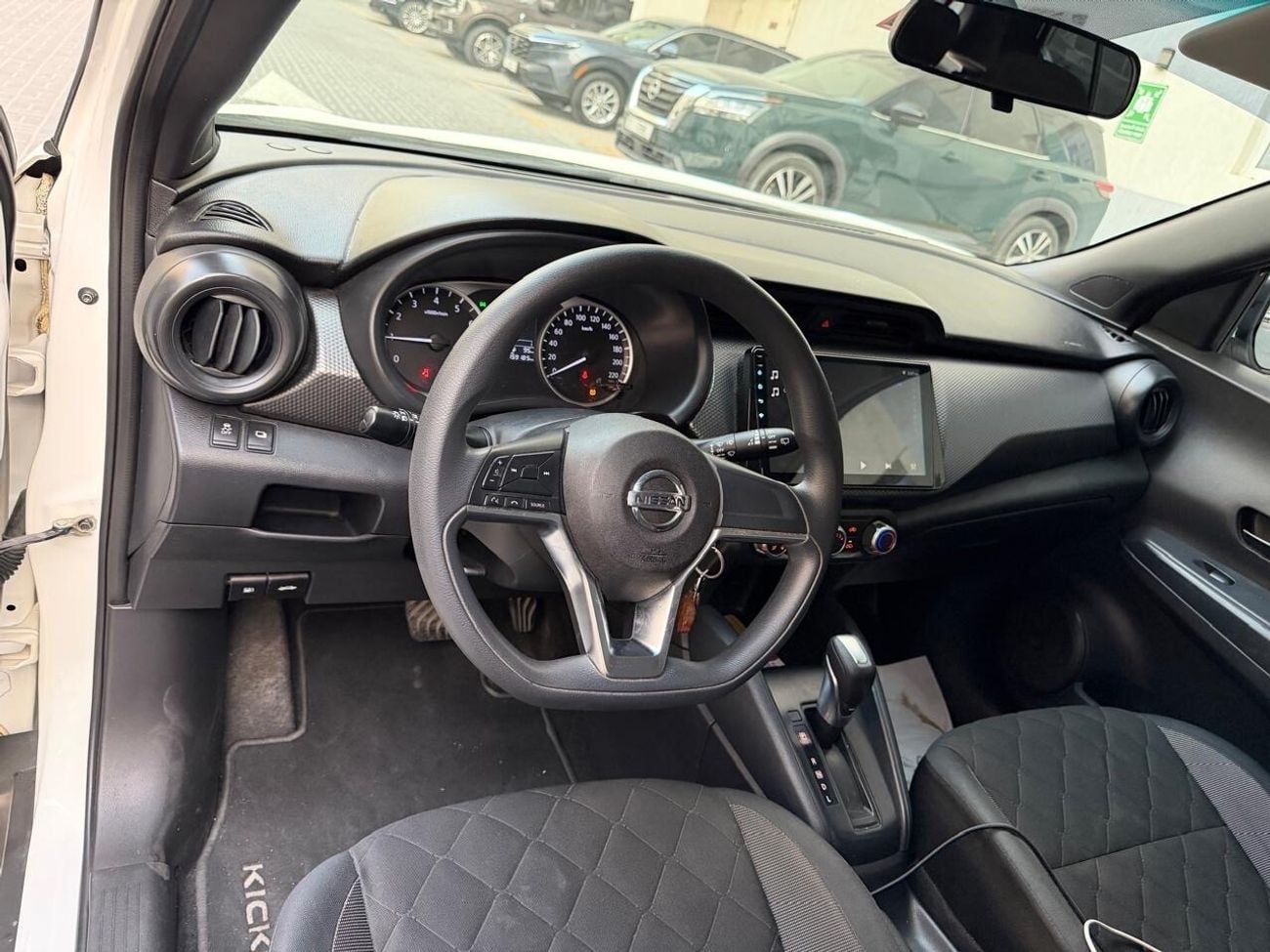 Nissan Kicks SV