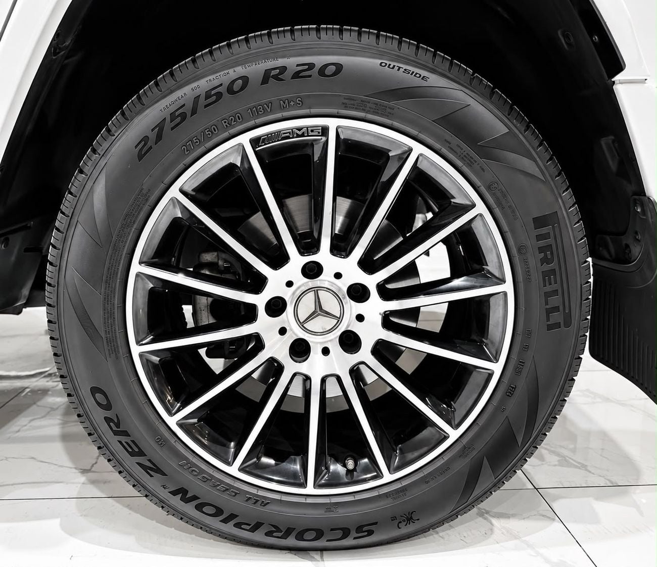 Mercedes Benz G500 STANDARD