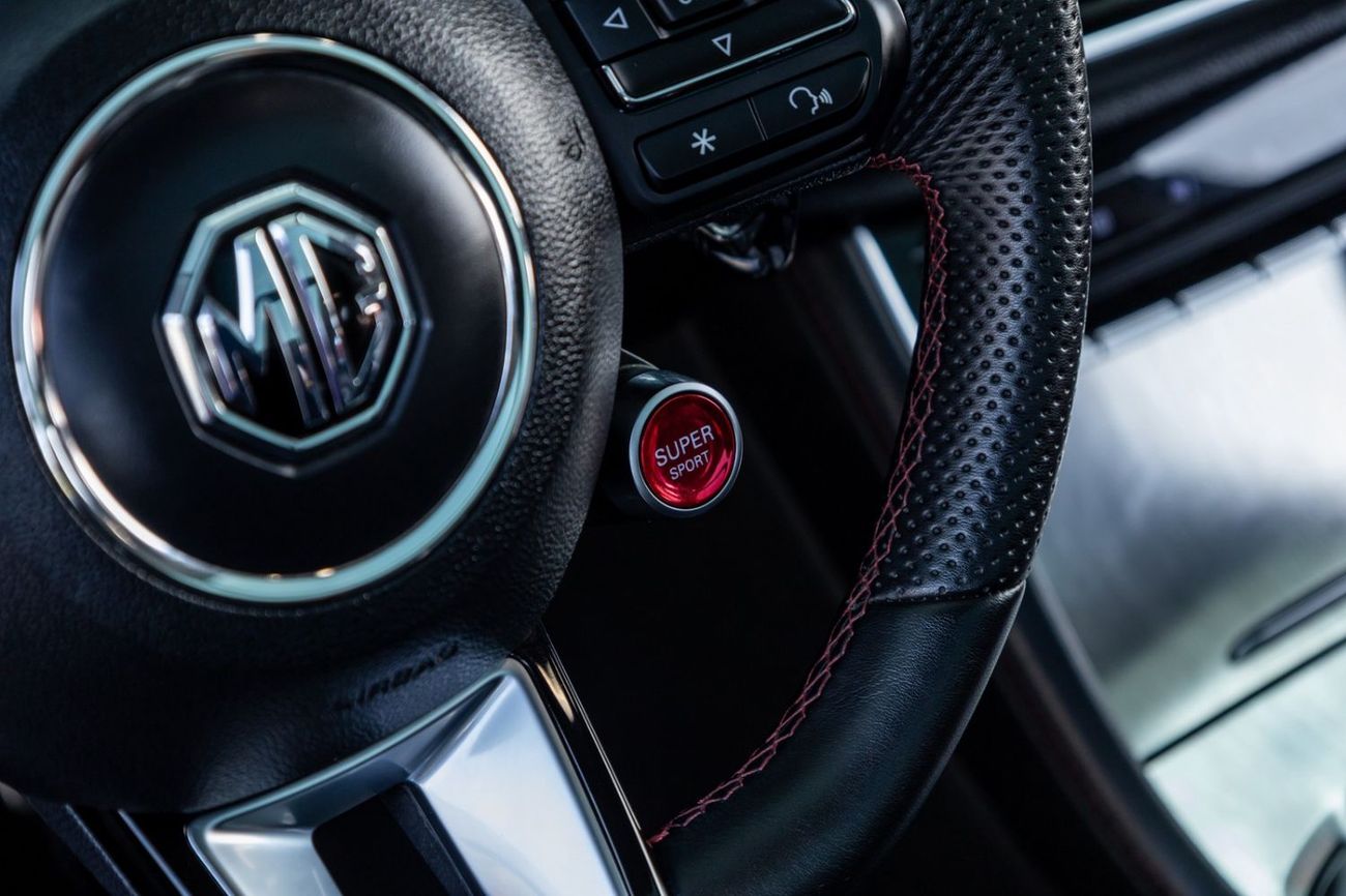 MG HS Trophy MG HS Trophy 2024 GCC | Agency Warranty