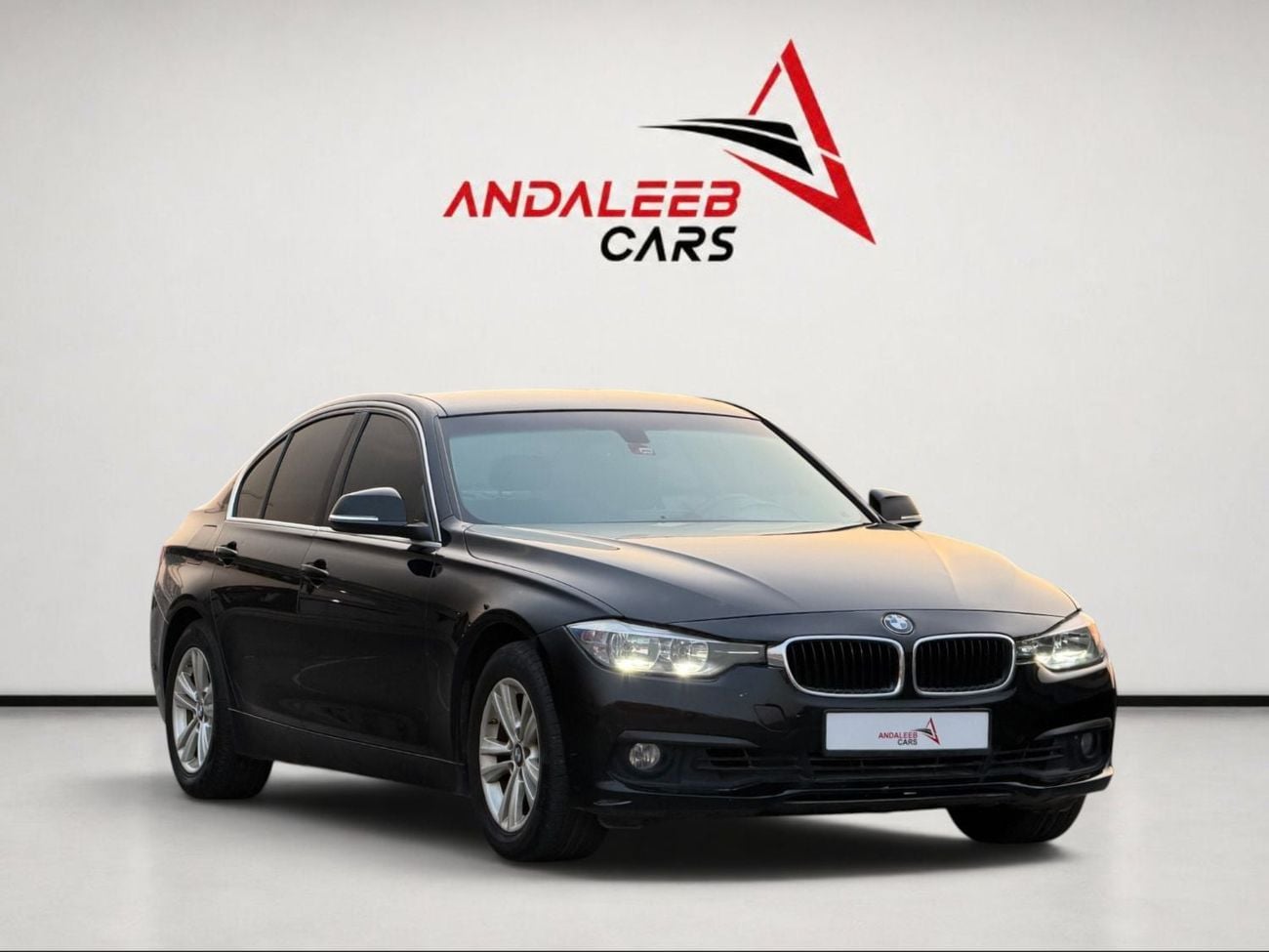 BMW 320i STANDARD BMW 320i | 2.0L TURBO | 184 HP | GCC SPECS | 2017