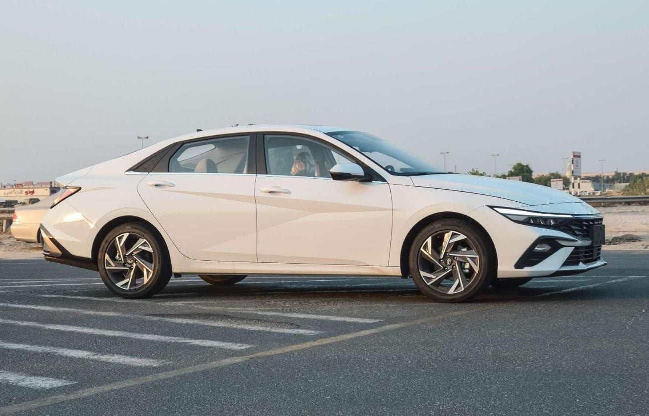 Hyundai Elantra SMART 1.5L FWD PETROL SEDAN 2026