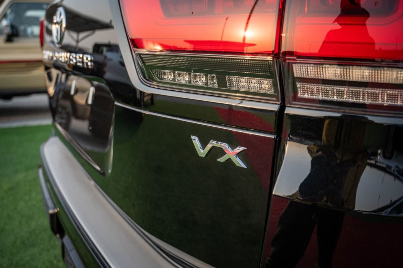 تويوتا لاند كروزر VX محرك V سعة 4.0 لتر، طراز 2026 حصري، مواصفات دول مجلس التعاون الخليجي
