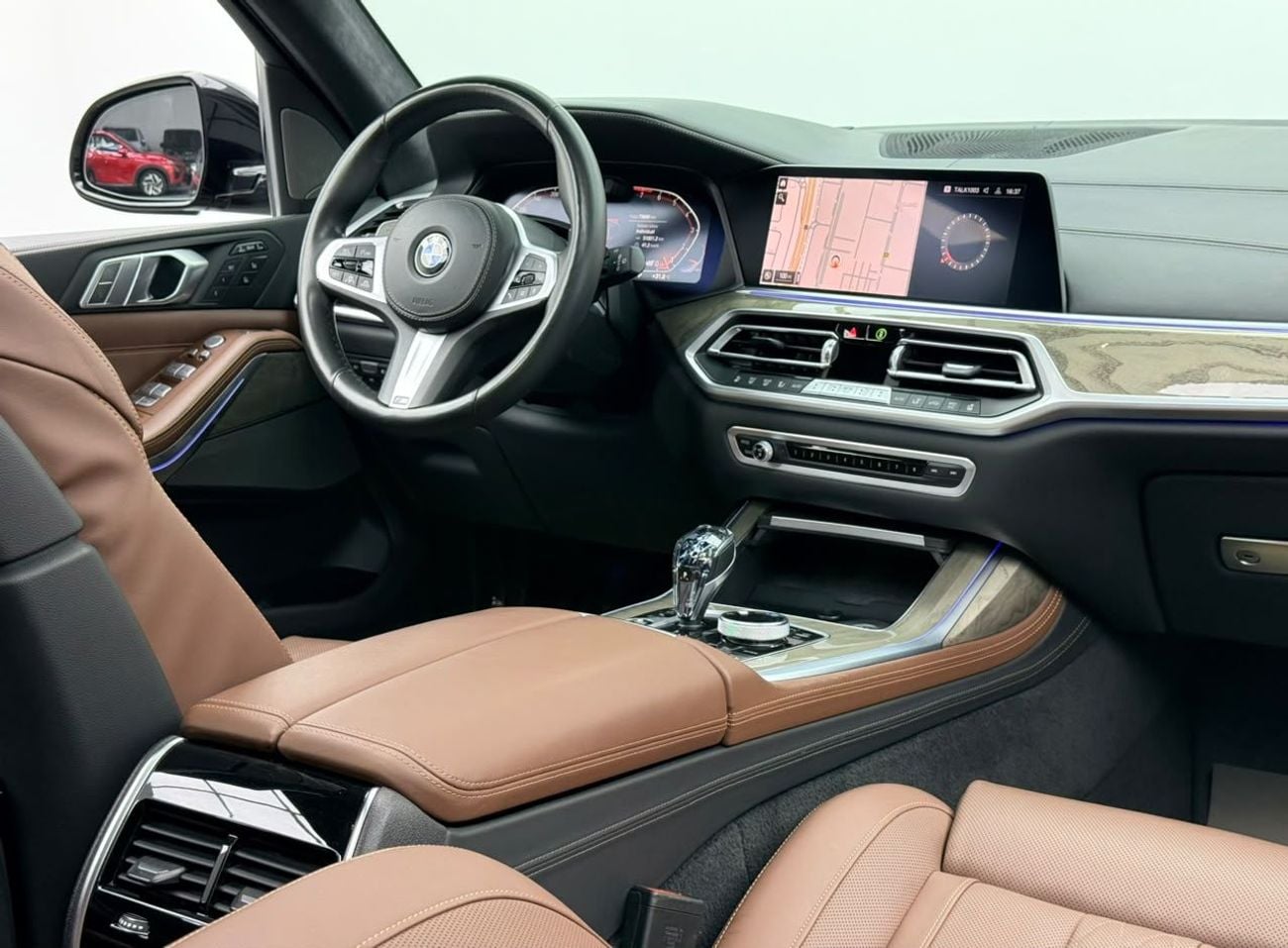 بي أم دبليو X7 40i M SPORT بي إم دبليو X7 xDrive40i M-Sport موديل 2020، مع ضمان، وسجل صيانة كامل لدى بي إم دبليو، 7 مقاعد، كامل