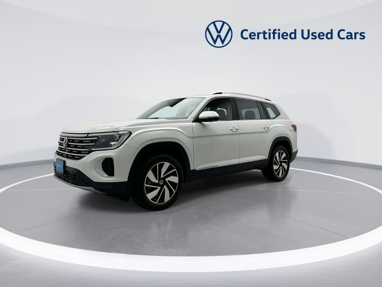 Volkswagen Teramont R LINE Teramont (Facelift 2) | Fully Loaded 7-Seater Sport SUV | VW Certified | Well-Maintain