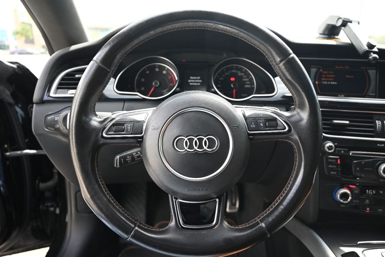Audi A5 45 TFSI S-LINE URGENT SALE - AUDI A5 2016 - ACCIDENT FREE - GCC - BLACK EDITION