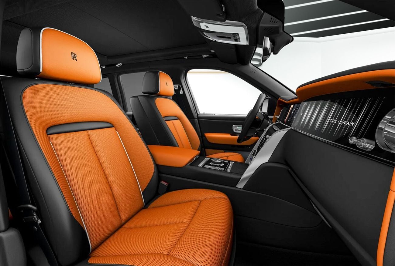 Rolls Royce Cullinan STANDARD Rolls-Royce Cullinan | Production 2026 | 5 seats