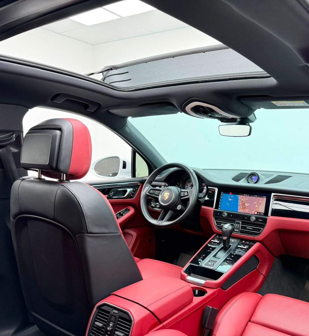 Porsche Macan S 2023 Porsche Macan, 2027 Porsche Warranty, Full Porsche Service History, Fully Loaded, GCC