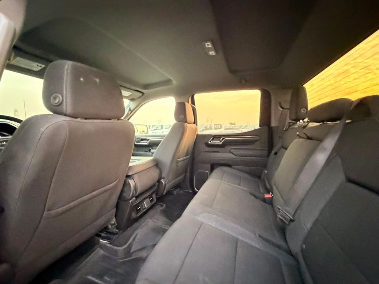 جي أم سي سييرا GMC Sierra 1500 Elevation 2.7l A/T TurboMax 310 Hp White Color 2025 Model 310 Hp