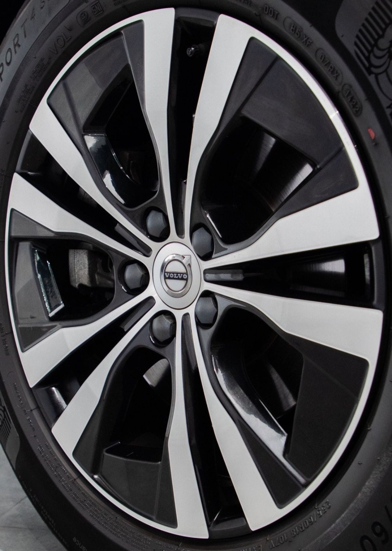 Volvo XC60 CORE