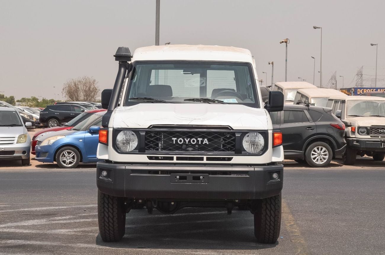 تويوتا لاند كروزر 70 LC 78 HARDTOP 4.0L MT TOYOTA LAND CRUISER AMBULANCE 4.0L 4WD AT SUV 2025