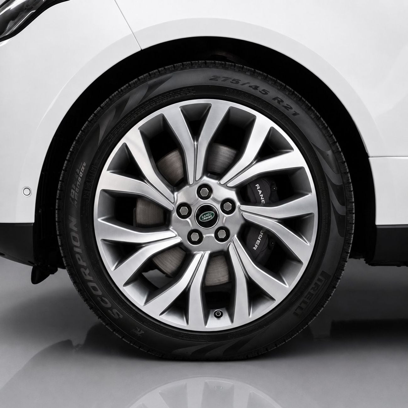 Land Rover Range Rover HSE P400 AED 3,602 P.M • 0% Downpayment • Rover Range Rover HSE • 1 Year Warranty