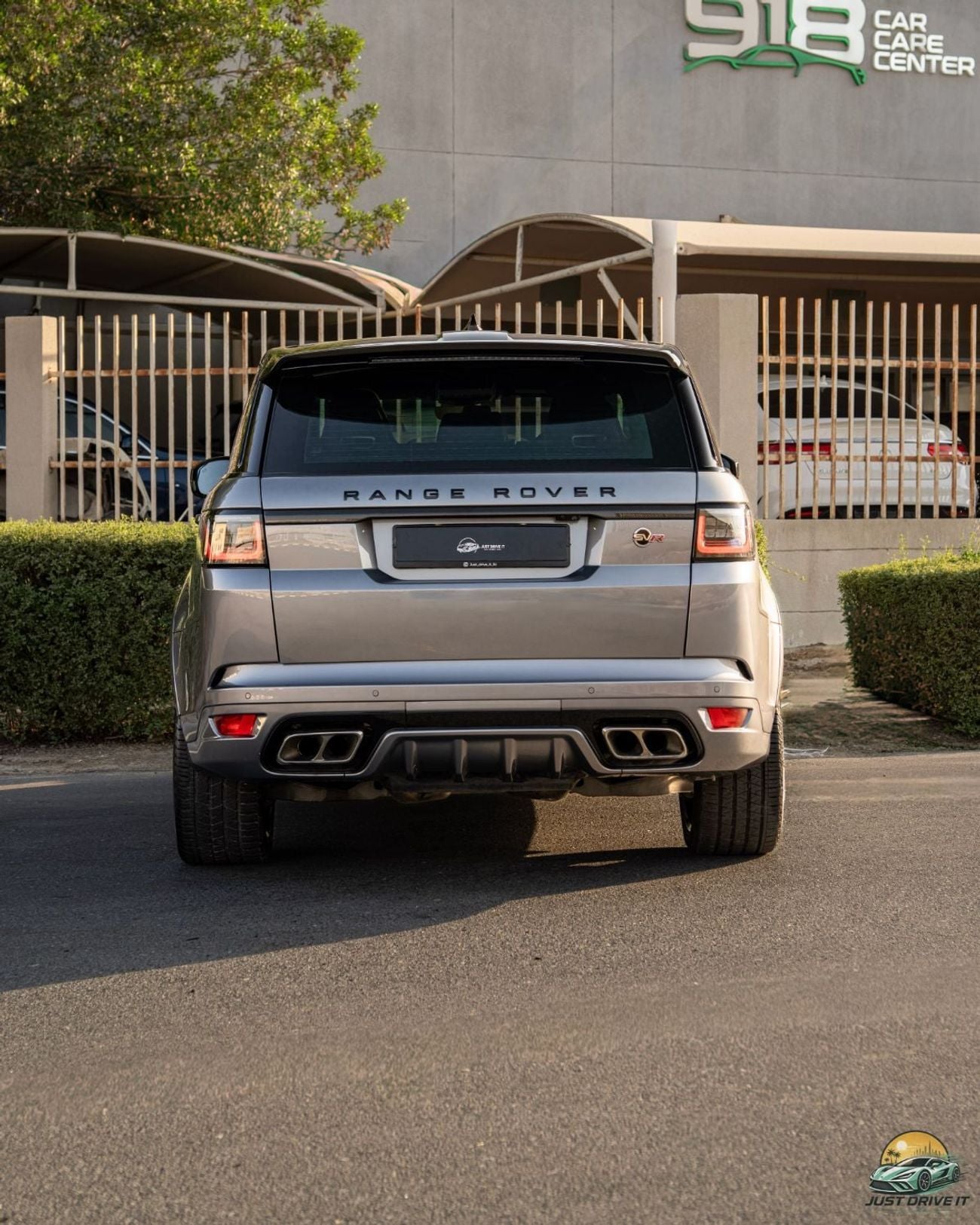 Land Rover Range Rover Sport SVR