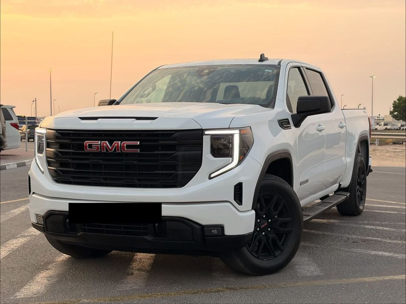 جي أم سي سييرا GMC Sierra 1500 Elevation 2.7l A/T TurboMax 310 Hp White Color 2025 Model 310 Hp