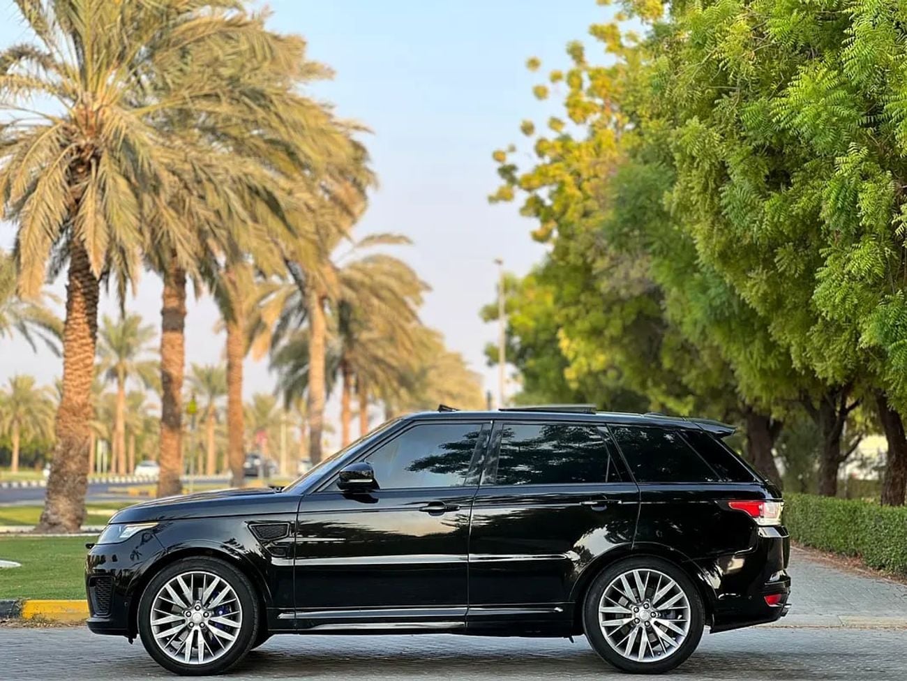 Land Rover Range Rover Sport SVR GCC - Pristine Condition