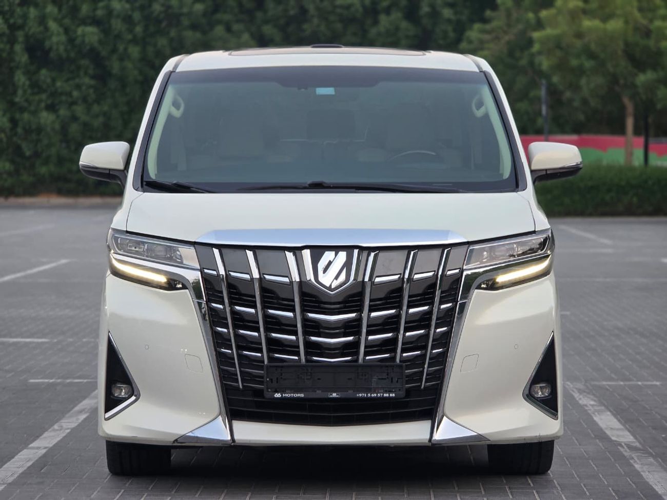 Toyota Alphard LIMITED 2019 Toyota Alphard V6 // Perfect condition // Single owner // Full option