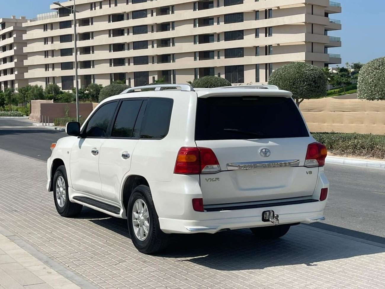 تويوتا لاند كروزر VXR