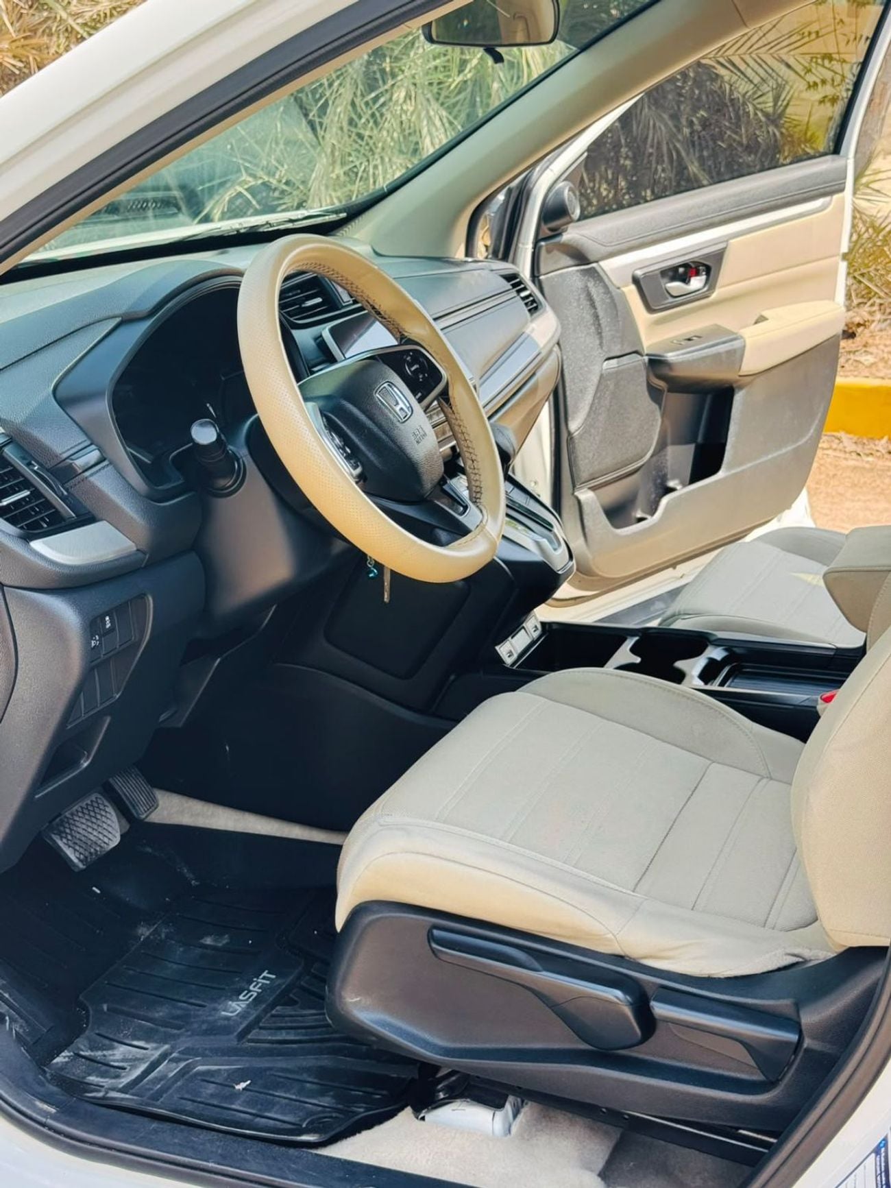 Honda CR-V DX 999-Monthly l GCC I Agency Maintain l Accident Free