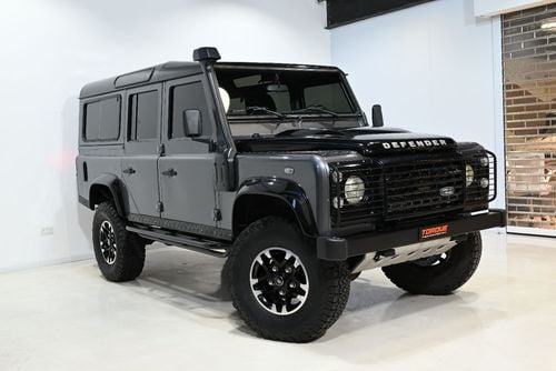 Land Rover Defender 110 2016 Land Rover Defender 110 HSE, Service History, Excellent Condition, Clean title