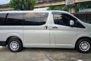 Toyota Hiace DX 2.8L DIESEL STD ROOF MT