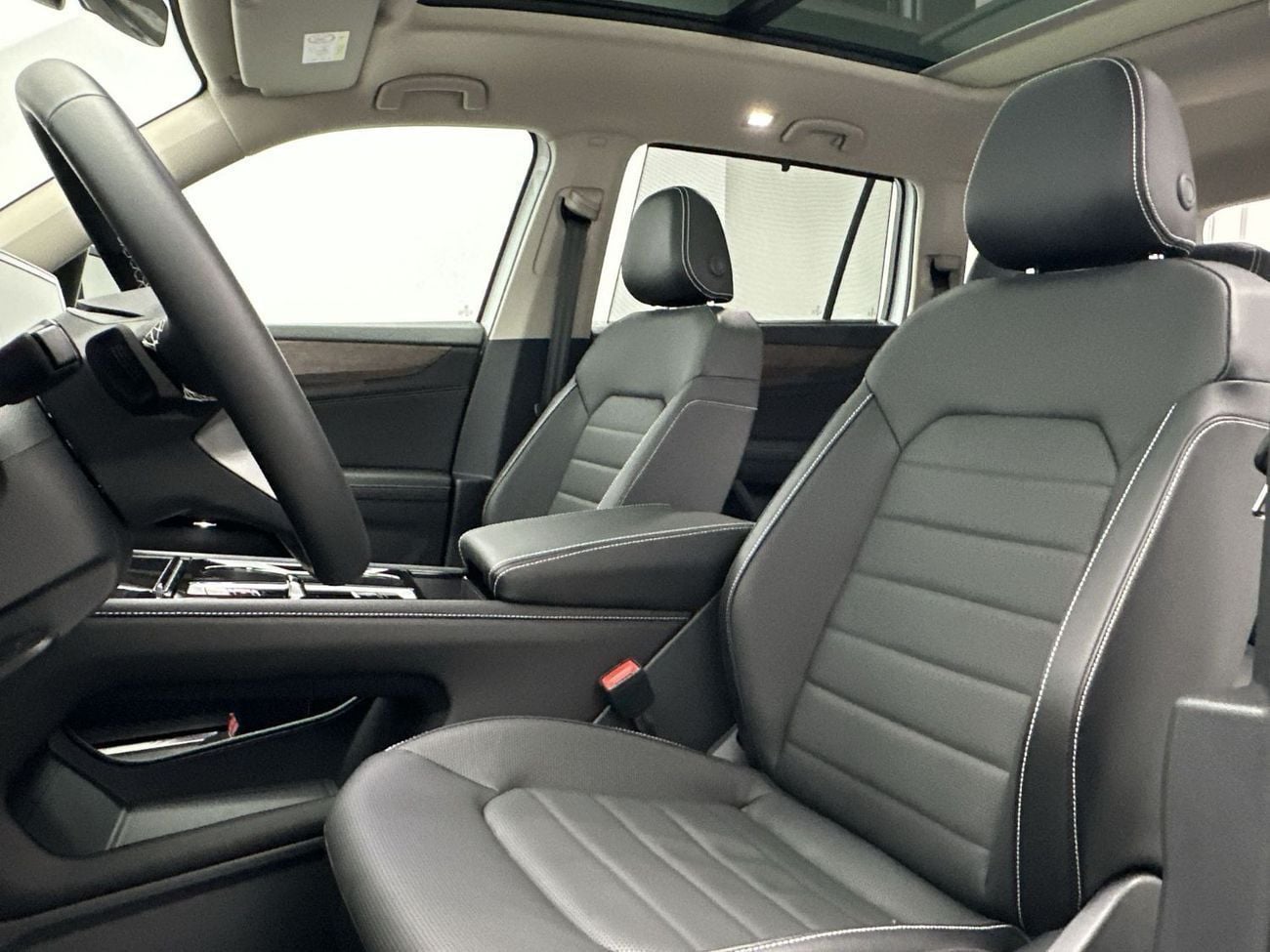 Volkswagen Teramont COMFORTLINE Premium Leather 7-Seater SUV | Panoramic Sunroof | Desert Comfort Ready