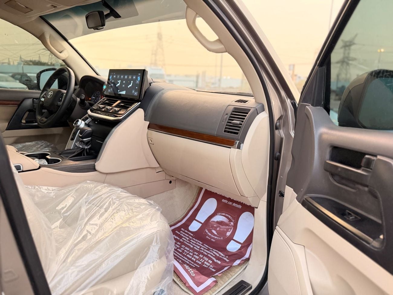 Toyota Land Cruiser GXR 2018 Upgrade 2024 V6 Full Option Petrol