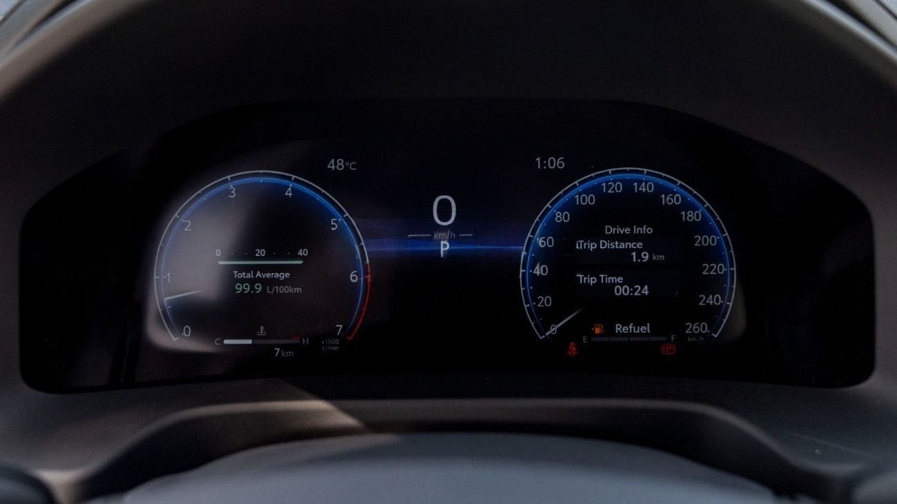 تويوتا لاند كروزر VX PETROL 2026